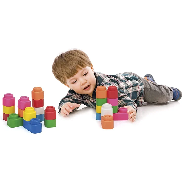 Clementoni 14889 Clemmy Bausteine, bunte Soft-Blocks im Beutel, weiches Motorikspielzeug, Babyspielzeug zum Greifen & Beißen, 24 Blöcke für Kleinkinder ab 6 Monaten – Bild 6