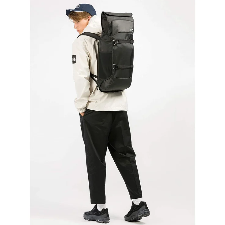 AEVOR Trip Pack Rucksack Proof black – Bild 2