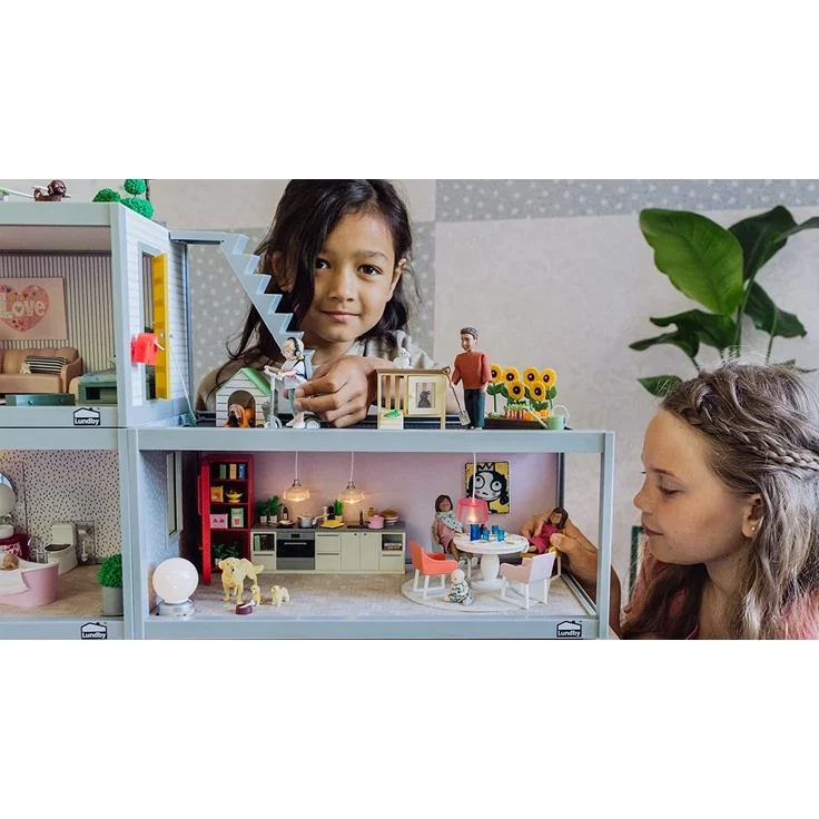 Lundby DIY Puppenhaus Puppenküche Zubehör Set 2-teilig, Miniatur Kühlschrank und Küchenzeile mit Elektrogeräten für Miniatur Haus – 1:18 Miniatur Küche Puppenzubehör Set für 11 cm Puppen – Bild 6