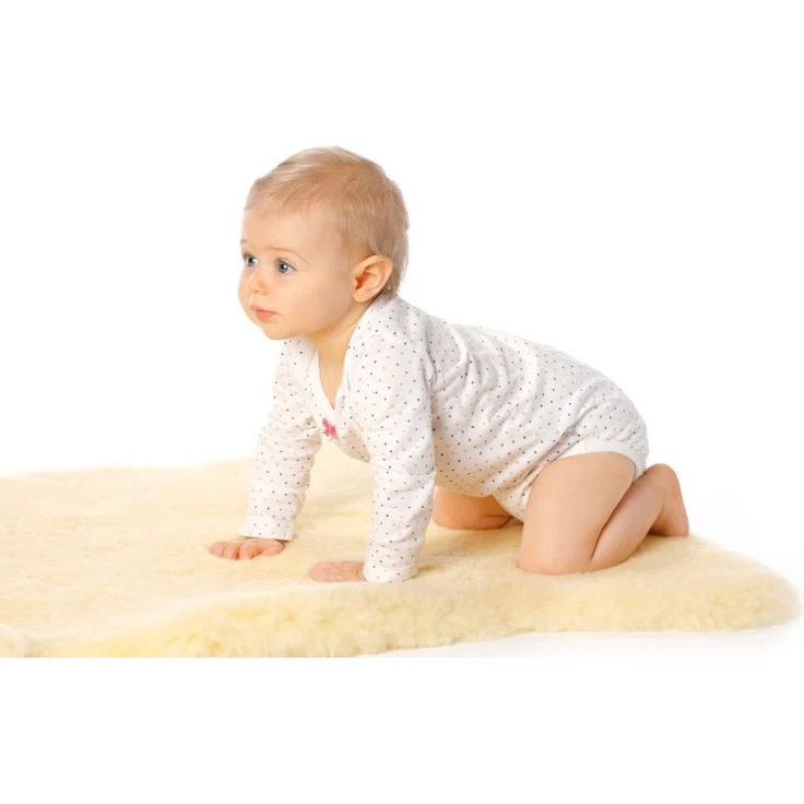 Baby Lammfell Exclusiv Naturfell geschoren/medizinisch gegerbt / 100% Merino Lammfell/medizinisches Baby-Fell/ideal für Kinderwagen, Krabbeldecke, Babybett/Natur-Farbe gold-gelb, Größe:70-80 cm - Preisvergleich – Bild 3