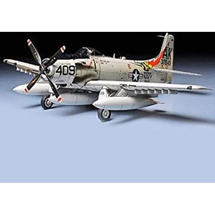TAMIYA 300061058 1:48 USN Douglas A1-H Skyraider