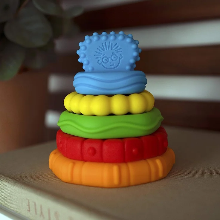 Baby Einstein 12356 Stack & Teethe, Beißring-Set mit unterschiedlichen Strukturen, leicht zu greifen, 5-teilig, Beißring und Spielzeugset zum Stapeln, mehrfarbig, 90 g – Bild 2