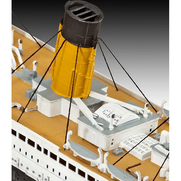 Revell Modellbausatz Schiff 1:700&1:1200 - Geschenkset R.M.S. Titanic im Maßstab 1:700&1:1200, Level 4, originalgetreue Nachbildung mit vielen Details, Kreuzfahrtschiff, 05727 - Preisvergleich – Bild 7