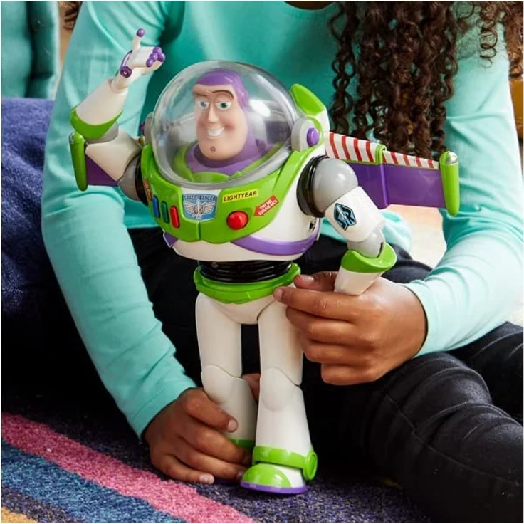 Disney Store Interaktive sprechende Actionfigur Buzz Lightyear aus Toy Story, 30 cm / 11", mit über 10 englischen Sätzen, interagiert mit Anderen Figuren, mit Laserstrahl, für Kinder ab 3 Jahren - Preisvergleich – Bild 6