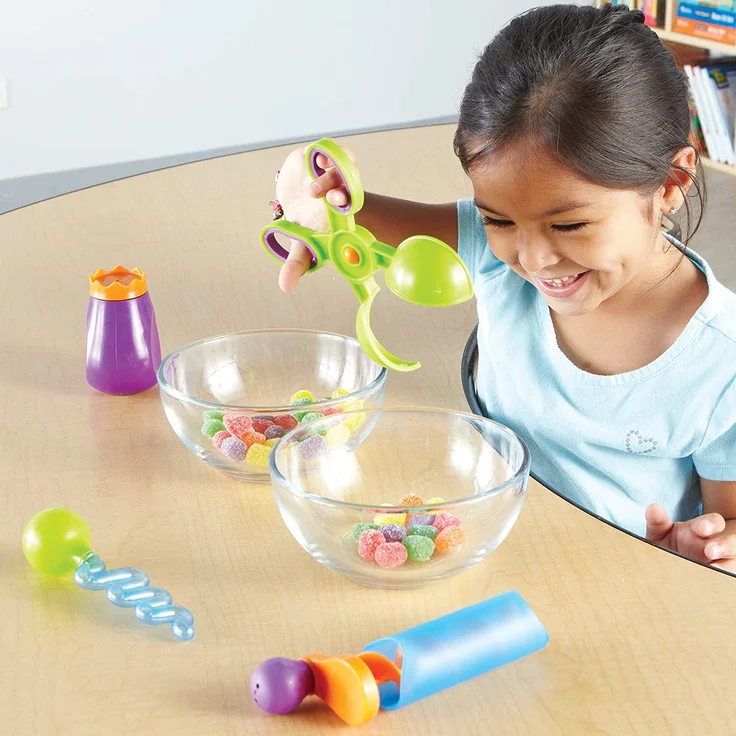 Learning Resources Sand und Wasser feines Motor Werkzeug Set – Bild 2