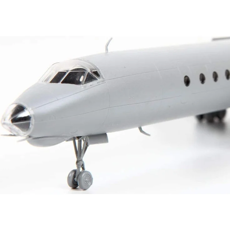 Zvezda Tupolev Tu-134B 1:144 (7007) – Bild 4