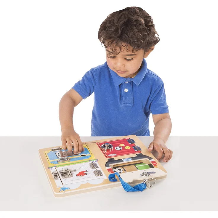 Melissa & Doug Spielbrett mit Schlössern und Riegeln – Bild 3