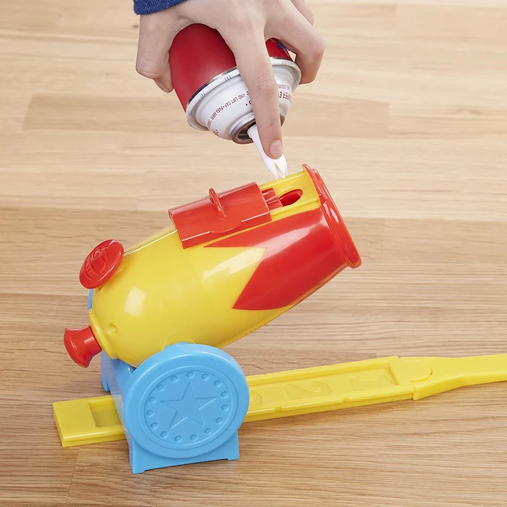 Hasbro Pie Face Kanone, lustiges Partyspiel, sahnestarkes Familienspiel, Gemeinschaftsspiel für den Kindergeburtstag, wer bekommt die Sahne ins Gesicht? 2 oder mehr Spieler, ab 5 Jahren – Bild 6