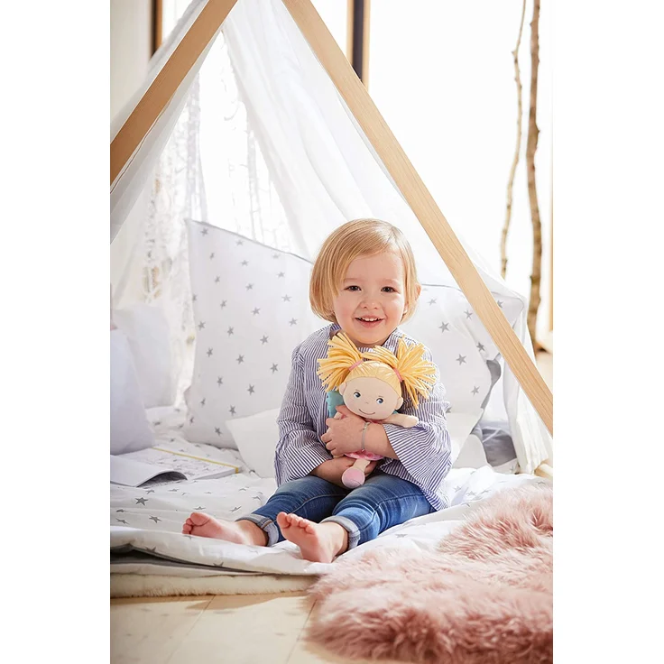 HABA 'Schutzengel Finja' Stoffpuppe, ab der Geburt, 20 cm, aus Baumwolle und Polyester – Bild 2