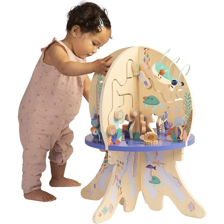 Manhattan Toy Deep Sea Adventure Aktivitätszentrum für hölzerne Kleinkinder mit klappernden Muscheln, sich drehenden Zahnrädern, Segelflugzeugen und Perlenläufen – Bild 5