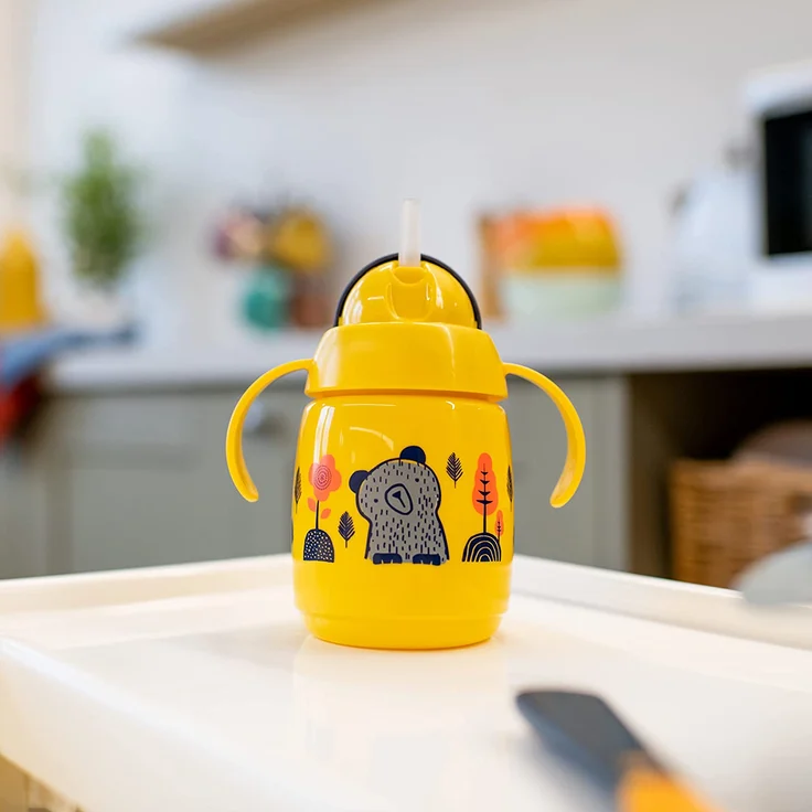 Tommee Tippee Superstar Weighted Strohbecher für Kleinkinder mit INTELLIVALVE 100% auslaufsicherer Technologie und hygienischer antibakterieller BACSHIELD-Technologie, 6 m+, 300 ml, 1 Stück, gelb – Bild 7