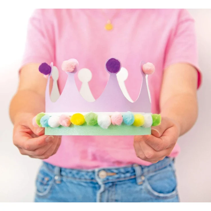 folia 23309 - Kinderkronen, aus Pappe, in 3 Formen sortiert, 6 Stück, weiß, zum selbst Bemalen und Gestalten, für Kinder, Jungen und Mädchen, ideal für Kindergeburtstage und Partys – Bild 8