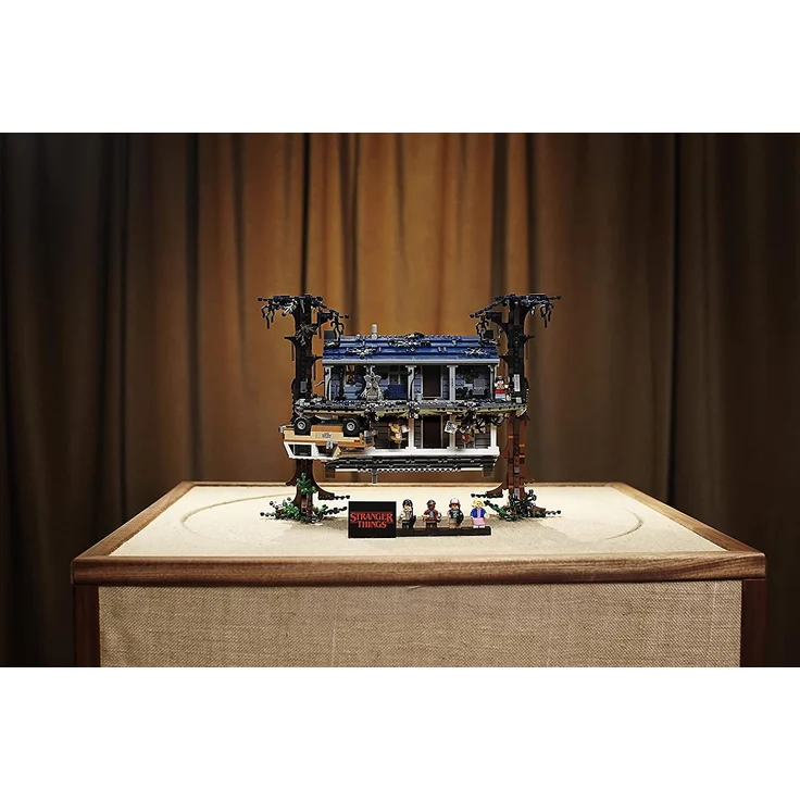 LEGO 75810 „Stranger Things - Die andere Seite“, Bausatz mit Wills House und 8 Minifiguren – Bild 10