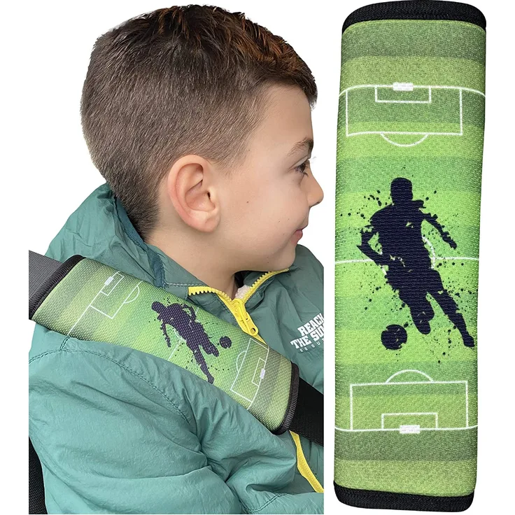 HECKBO® 1x Auto Gurtschutz mit Fussball Fussballspieler Motiv - Sicherheitsgurt Schulterpolster Schulterkissen Gurtschoner Autositze Gurtpolster für Kinder, Jungen, Jungs