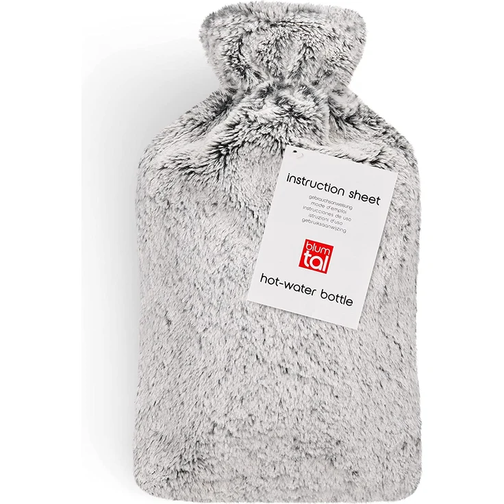 Blumtal Premium Wärmflasche mit Bezug in Kunstfelloptik - Wärmeflasche mit Kuschelweichem Fellbezug zur Schmerzlinderung, Auslaufsichere Bettflasche aus Naturkautschuk für Kinder und Erwachsene, Grau – Bild 3