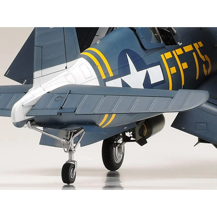 TAMIYA 300060327 1/32 Vought F4U-1D Corsair Plastic Model Airplane Kit Probellerflugzeug – Bild 5