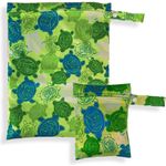 2er Set Wetbags mit süßen Motiven - wasserfeste wiederverwendbare Nasstasche mit Reißverschluss als Beutel und Organiser für Windeln Schwimmsachen Schmutz Wäsche Sportsachen (Grün - Schildkröte)