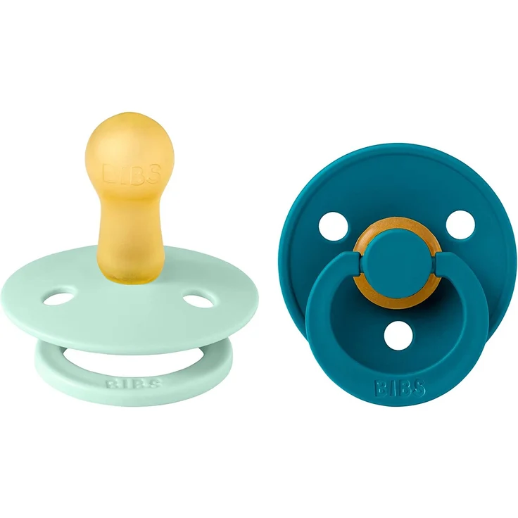 BIBS Colour Schnuller 2er-Pack, BPA-frei, Kirschform Nippel. Naturkautschuk / Latex, Hergestellt in Dänemark. 6-18 Monate (2er Pack), Nordic Mint / Forest Lake – Bild 1