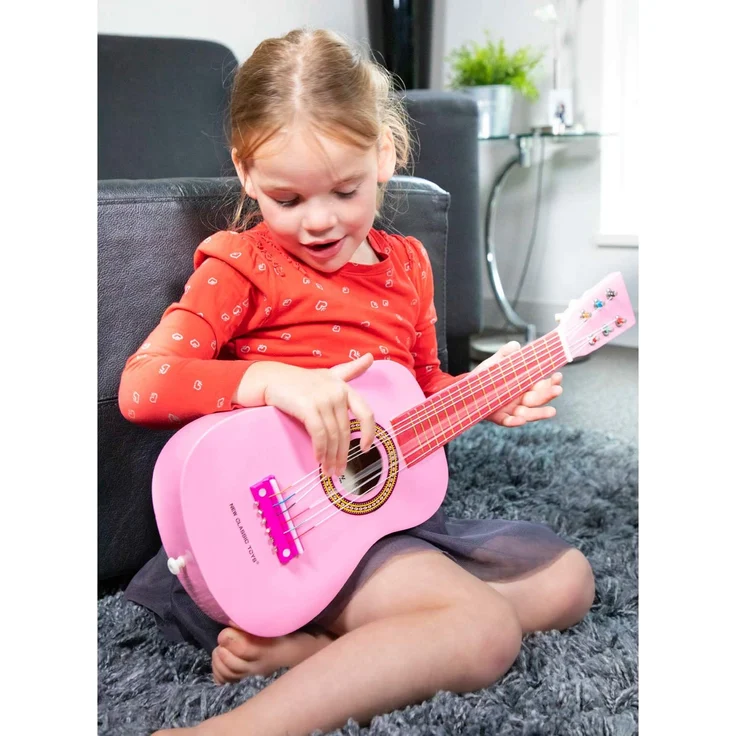 New Classic Toys - 10345 - Musikinstrument - Spielzeug Holzgitarre - Rosa – Bild 3