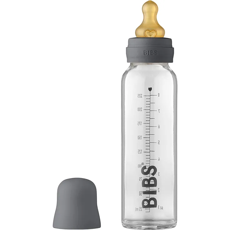 BIBS Baby Glass Bottle, Vermindert Koliken, Runder Sauger aus Naturkautschuklatex, Unterstützt das Stillen. Hergestellt in Dänemark, Complete Set - 225 ml, Iron