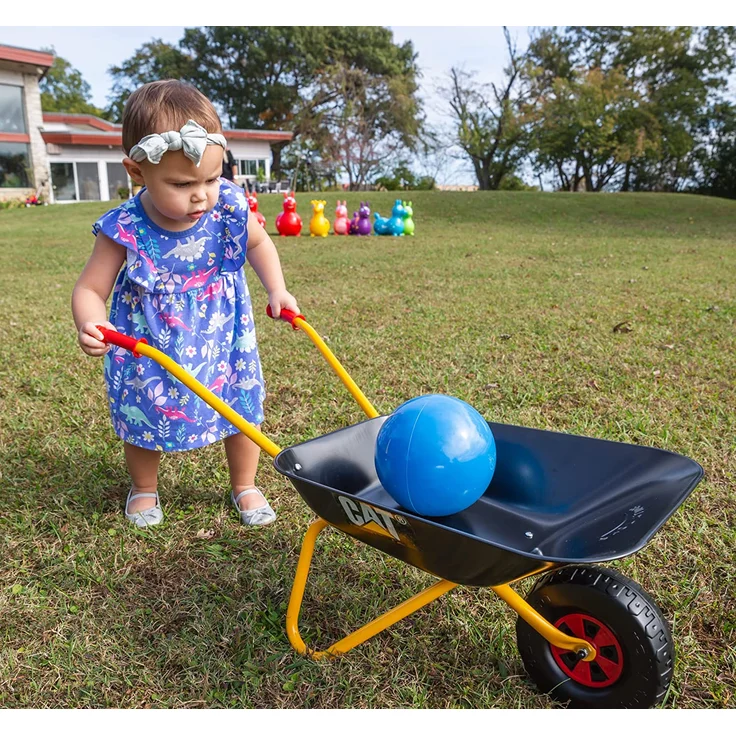 Rolly Toys Metallschubkarre CAT Schubkarre (für Kinder ab 2,5 Jahre, Metallschüssel, belastbar bis 25 kg, Kunststoffgriffe) 271818 – Bild 2