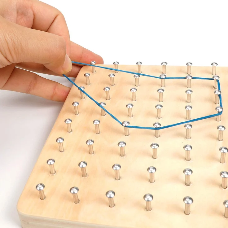 Homealexa Holz Geoboard-Set Geometriebrett Montessori Holz Spielzeug für Kinder, Inspirieren die Phantasie und Kreativität des Kinders – Bild 4