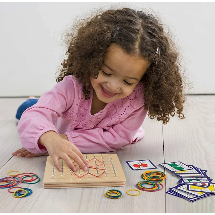 Homealexa Holz Geoboard-Set Geometriebrett Montessori Holz Spielzeug für Kinder, Inspirieren die Phantasie und Kreativität des Kinders – Bild 5