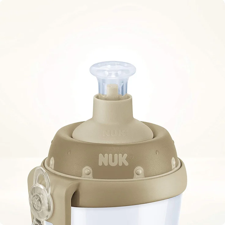 NUK Sports Cup Kinder Trinkflasche mit Chamäleon-Effekt | 24+ Monate | mit Farbwechsel | auslaufsichere Push-Pull-Trinktülle | Clip & Schutzkappe | BPA-frei | 450 ml | Chamäleon (grün) – Bild 4