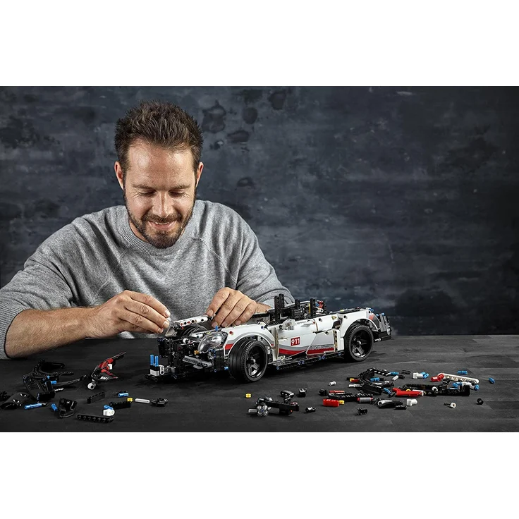 LEGO Technic 42096 'Porsche 911 RSR', 1580 Teile, ab 10 Jahren – Bild 12