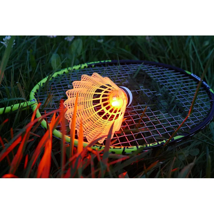 Talbot Torro Badminton-Set Magic Night, 2 Schläger, 2 LED Federbälle für das Spiel bei Nacht, in wertiger Tasche, 449405 – Bild 5