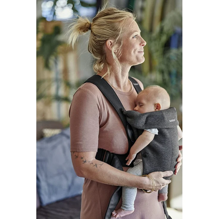 BABYBJÖRN 'Mini' Babytrage Grau – Bild 3
