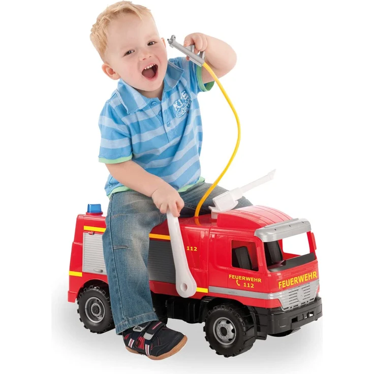 Lena 02058 Starke Riesen Feuerwehr Mercedes Benz Actros, Giga Trucks Feuerwehrauto ca. 65 cm, Löschfahrzeug mit 3 Achsen, 1,5 Liter Tank und Wasserkanone bis 8 Meter, für Kinder ab 3 Jahre, Rot – Bild 12