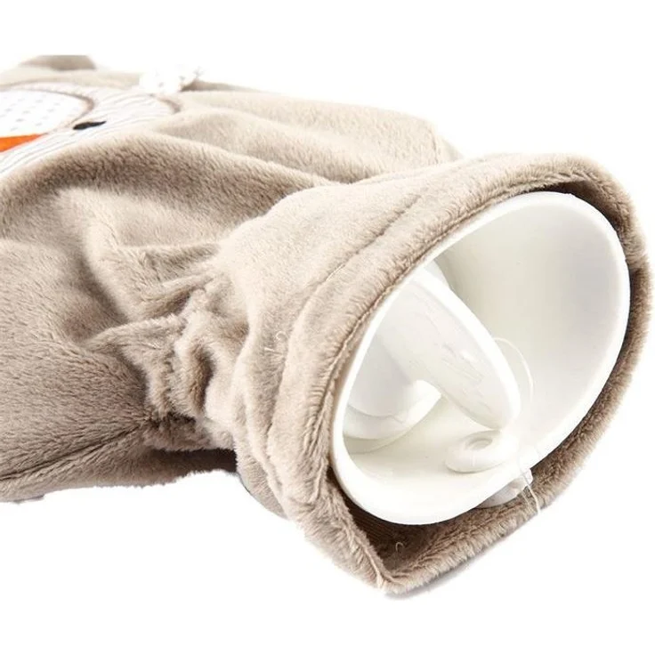 Fashy „Pia“ 35720.4 Wärmflasche / Kinderwärmflasche Pinguin ~ Thermoplast- Wärmeflasche mit kuschelweichem Flauschbezug aus 100% Polyester, robust und langlebig ~ 0,8 Liter – Bild 4