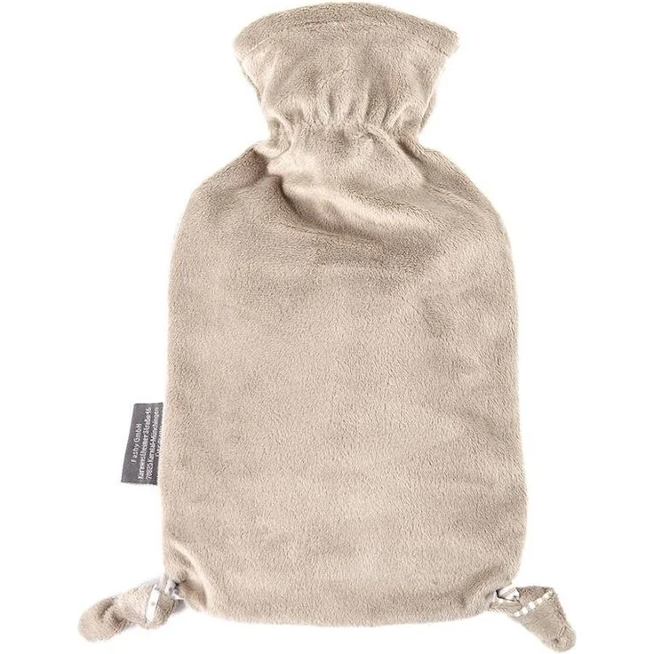 Fashy „Pia“ 35720.4 Wärmflasche / Kinderwärmflasche Pinguin ~ Thermoplast- Wärmeflasche mit kuschelweichem Flauschbezug aus 100% Polyester, robust und langlebig ~ 0,8 Liter – Bild 2
