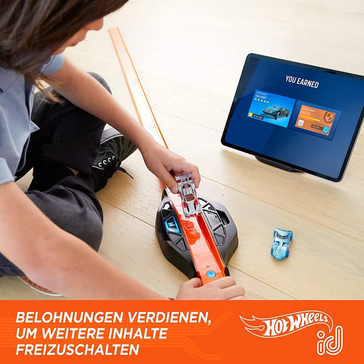 Hot Wheels iD FXB53 - Race Portal mit zwei exklusiven Fahrzeugen mit NFC-Chip zum Scannen in der Hot Wheels iD App, Auto Spielzeug ab 8 Jahren – Bild 3