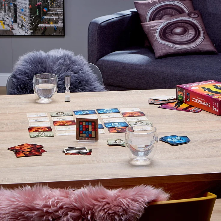 Heidelberger Spieleverlag, CGE CZ066 - Codenames - Kommunikationsspiel, für 2-8 Spieler, ab 10 Jahren - Deutsch – Bild 4