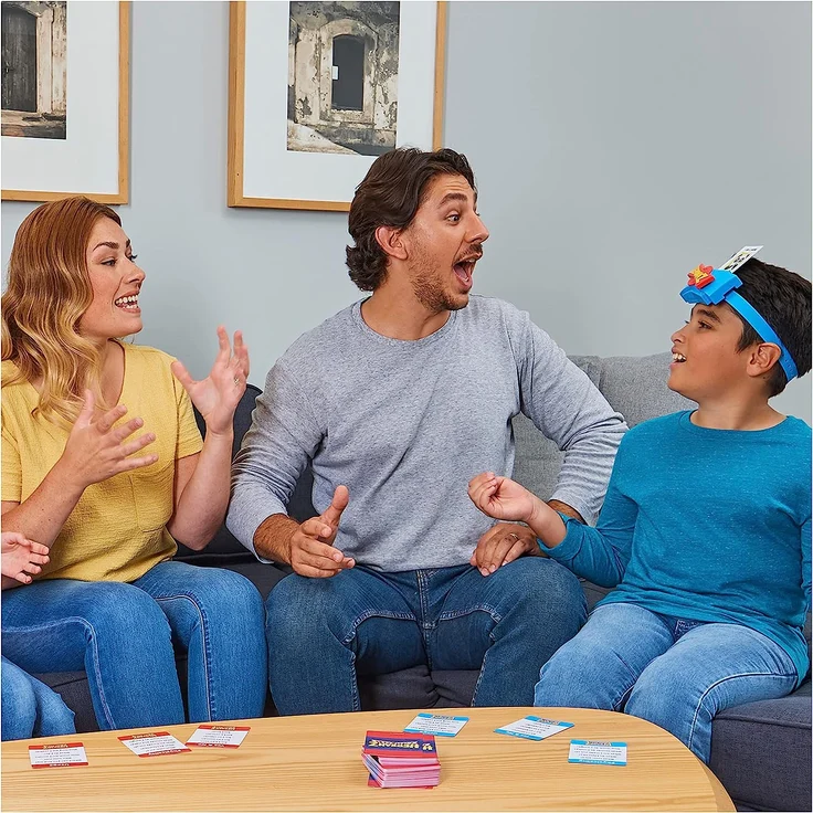 Spin Master Games - Hedbanz - Blast Off, Familien-Ratespiel mit fliegenden Karten - für 2 Teams bzw. 4 und mehr Spieler ab 6 Jahren (deutsche Version) – Bild 3