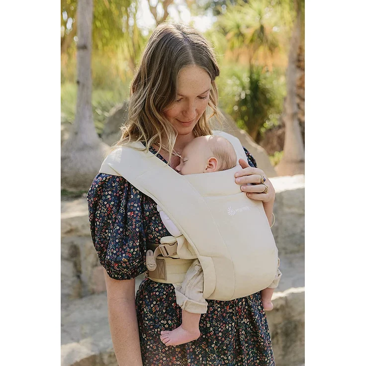 Ergobaby Babytrage für Neugeborene ab Geburt Extra Weich, Embrace Bauchtrage Baby-Tragetasche Ergonomisch, Cream, 1 Stück (1er Pack) – Bild 3