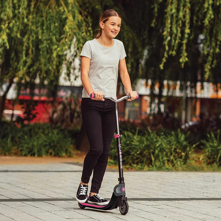 Globber Flow Foldable Tretroller, faltbar, Unisex, 473-114, schwarz/rosa, Réglable en Hauteur – Bild 4