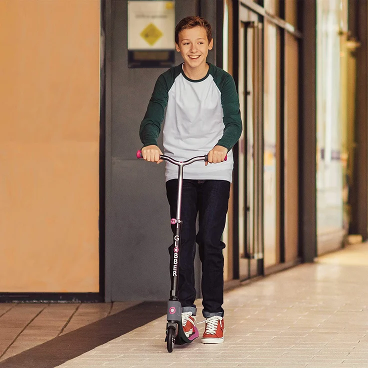 Globber Flow Foldable Tretroller, faltbar, Unisex, 473-114, schwarz/rosa, Réglable en Hauteur – Bild 3