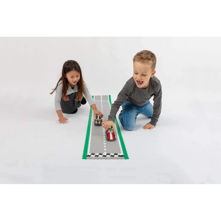 Plus-Plus 9607010 Geniales Konstruktionsspielzeug, Rennautos mit Zubehör, PlusPlus Go Bausteine-Set, 900 Teile – Bild 4