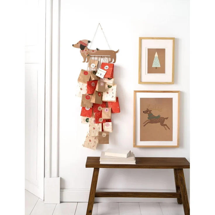folia 9382 - Adventskalender-Set "Sausage Dog", 54-teiliges DIY Bastel-Set zur Gestaltung eines individuellen Adventskalenders für Hunde-Liebhaber – Bild 6