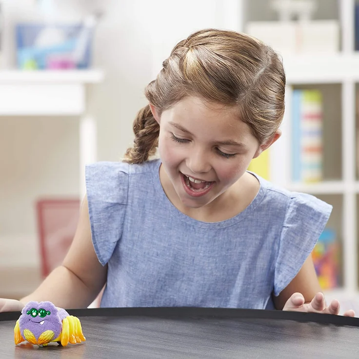 Hasbro Harry Scoots, niedliche interaktive Spinne - reagiert auf Geräusche und Stimme – Bild 3