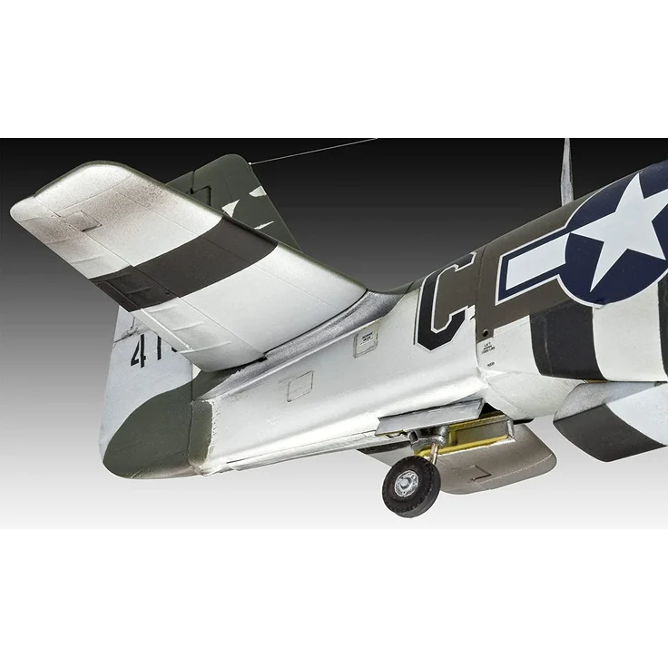 Revell 03944 03944-Modellbausatz Flugzeug 1:32-P-51D Mustang im Maßstab 1:32, Level 5, Orginalgetreue Nachbildung mit vielen Details – Bild 6