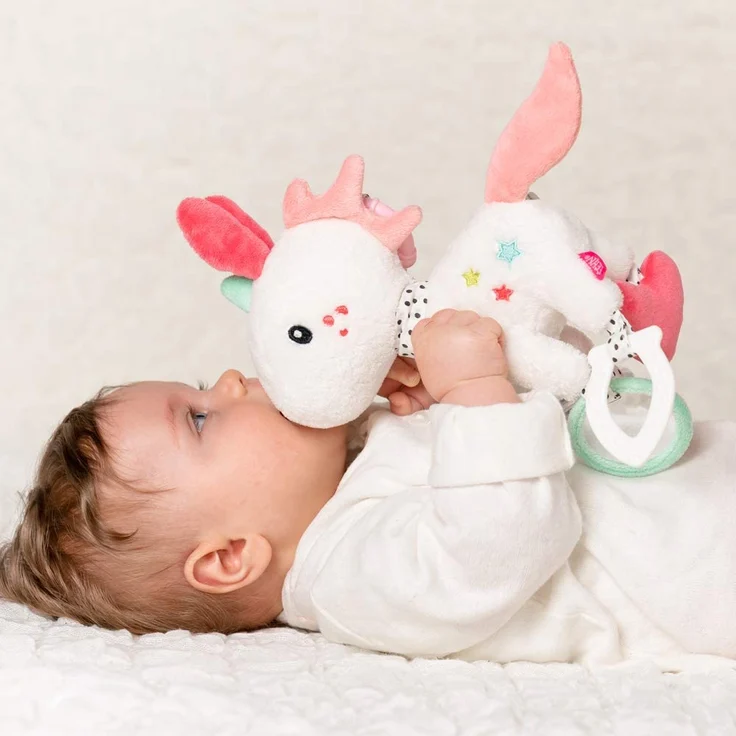 FEHN 057096 Activity-Einhorn mit Ring / Motorikspielzeug zum Aufhängen mit spannenden Anhängern zum Greifen und Geräusche erzeugen, für Babys und Kleinkinder ab 0+ Monaten – Bild 5