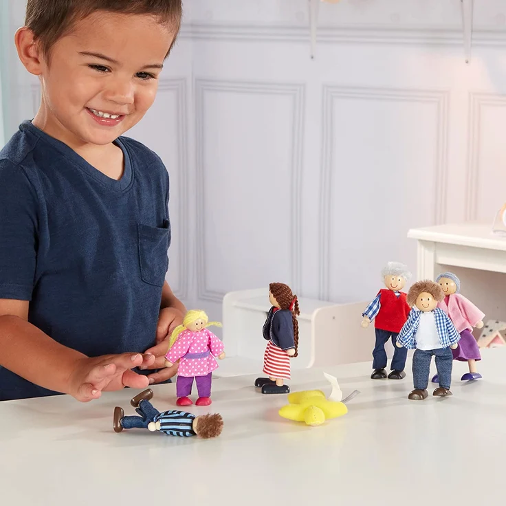 Melissa & Doug Wooden Doll Family (Pretend Play, 7 Pieces) – Bild 2