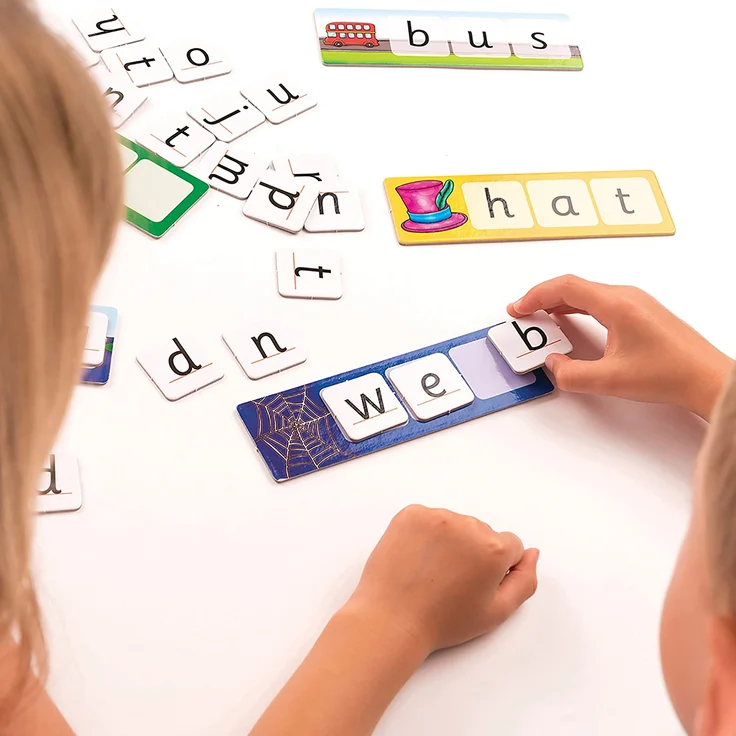 Orchard Toys Wortbrettspiel „Match and Spell“, englische Version – Bild 6