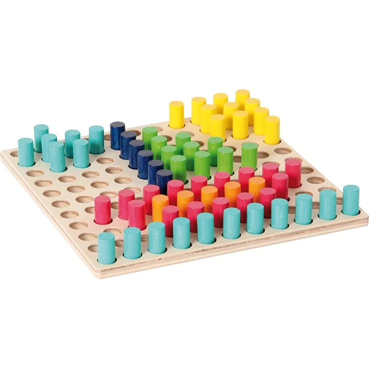 Hess Holzspielzeug 14866 - Farbensteckspiel mit 121 Steckern aus Holz inklusive Steckvorlagen, ca. 21 x 21 cm – Bild 2