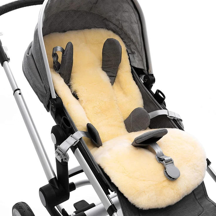 Lammfell-Einlage STAR von WERNER CHRIST BABY – Universelle Baby Sitzauflage für Kinderwagen und Buggy aus medizinischem Fell (deutsche Qualität) – Bild 4