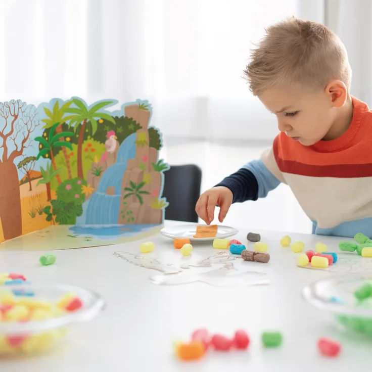 PlayMais WORLD Jungle Bastel-Set für Kinder ab 3 Jahren | Circa 1.000 Stück, Vorlagen & Anleitungen zum Basteln | Geschenke für Kinder | Fördert Kreativität & Feinmotorik | Natürliches Spielzeug